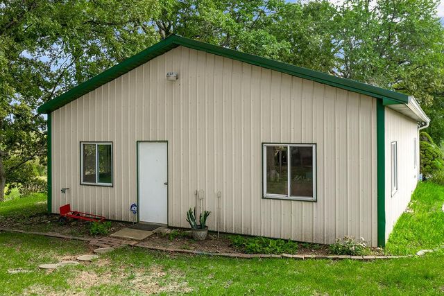 24825 Countryview Drive, Kearney, MO 64060