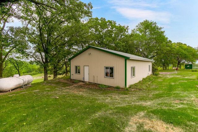 24825 Countryview Drive, Kearney, MO 64060