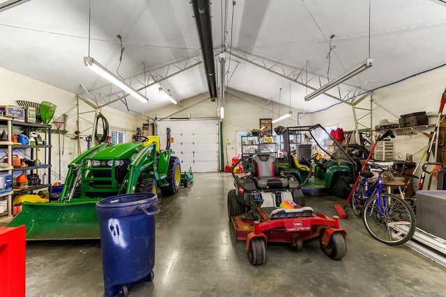 24825 Countryview Drive, Kearney, MO 64060