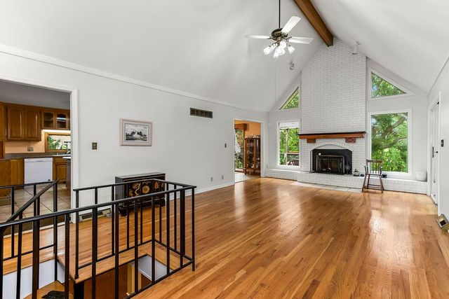 24825 Countryview Drive, Kearney, MO 64060