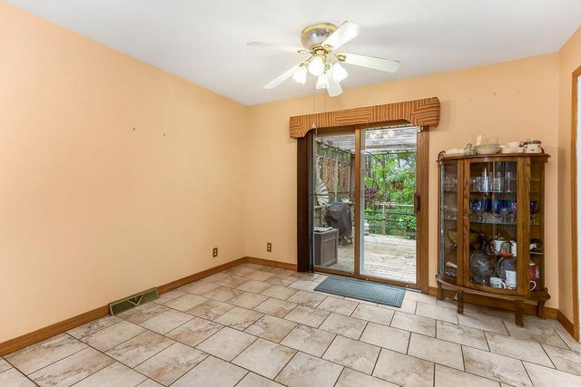 24825 Countryview Drive, Kearney, MO 64060