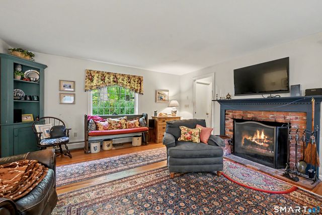 91 Obtuse Hill Road, Brookfield, CT 06804