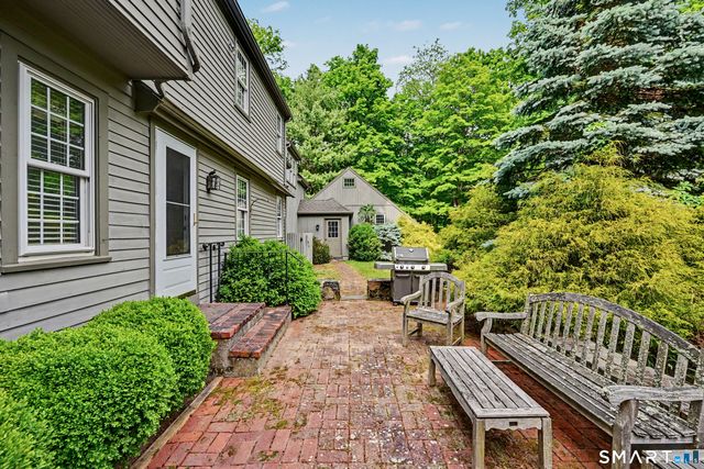 91 Obtuse Hill Road, Brookfield, CT 06804