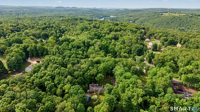 91 Obtuse Hill Road, Brookfield, CT 06804