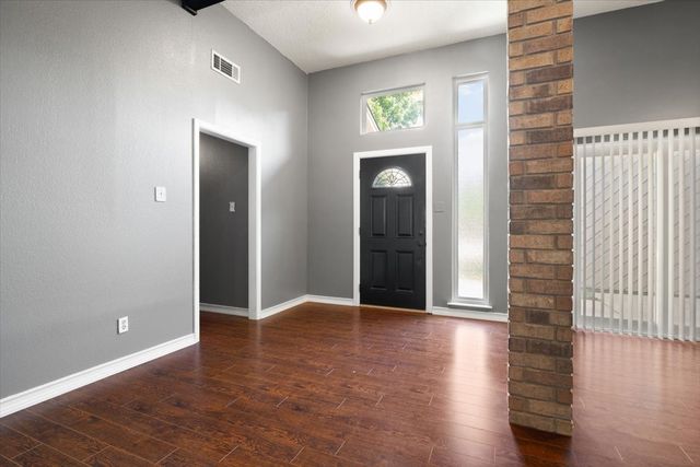 5102 Overridge Drive, Arlington, TX 76017