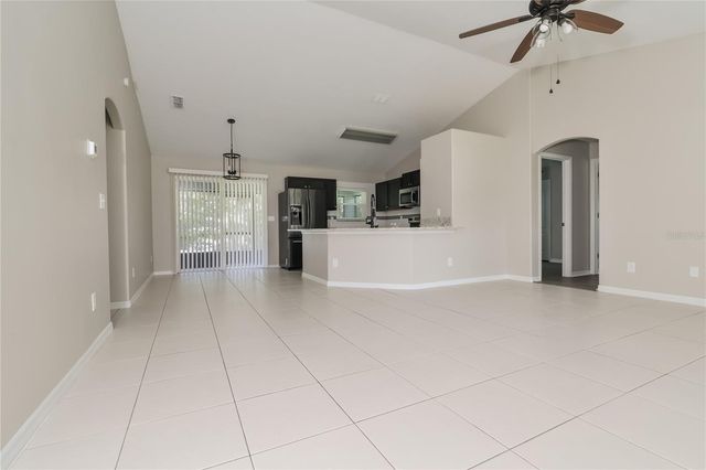 10612 CEDAR FOREST CIRCLE, Clermont, FL 34711