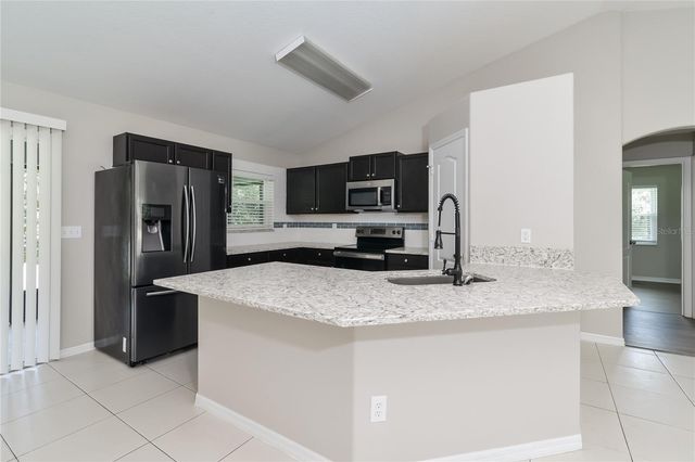 10612 CEDAR FOREST CIRCLE, Clermont, FL 34711