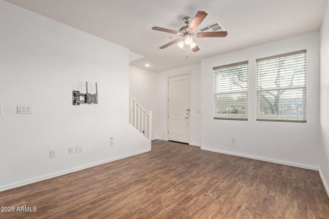 2323 E HUNTINGTON Drive, Phoenix, AZ 85040