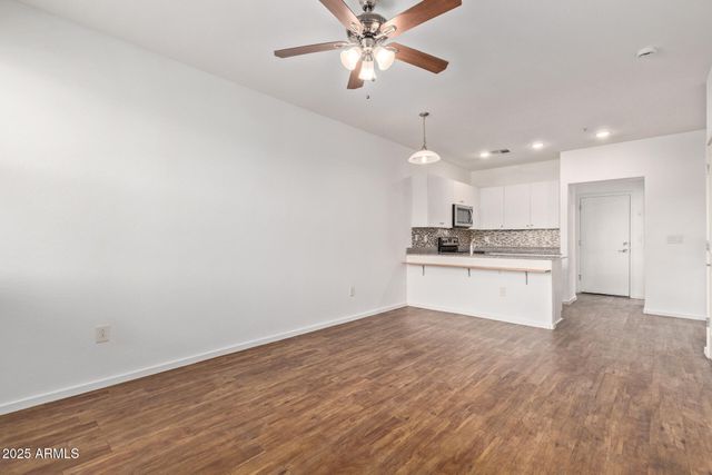 2323 E HUNTINGTON Drive, Phoenix, AZ 85040