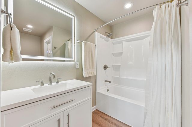 126 County Road 420 RD, Spicewood, TX 78669