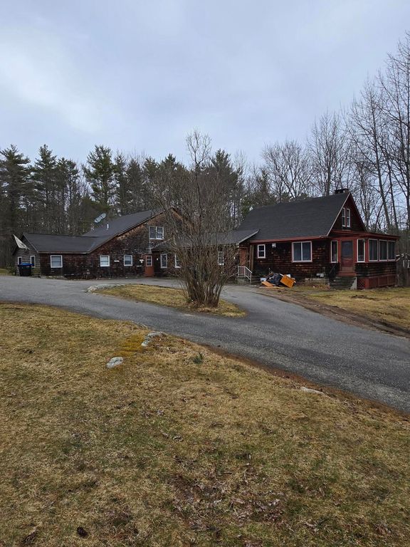25 Falmouth Road, Falmouth, ME 04105 — exterior