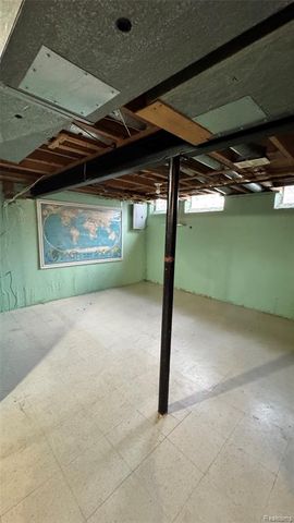 20014 Great Oaks Circle 402, Clinton Township, MI 48036