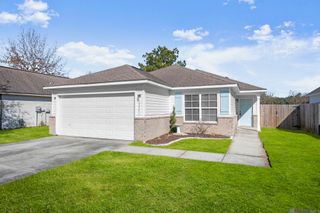 13551 Rose Dr, Walker, LA 70785