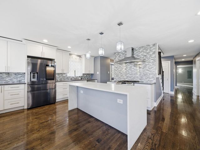 10618 Mason Avenue, Chicago Ridge, IL 60415