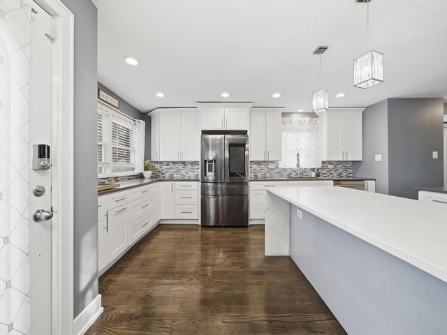 10618 Mason Avenue, Chicago Ridge, IL 60415