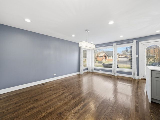 10618 Mason Avenue, Chicago Ridge, IL 60415