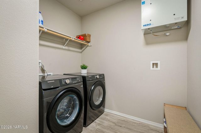 6111 Ian Ave, Yakima, WA 98903