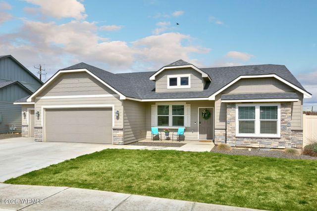 6111 Ian Ave, Yakima, WA 98903