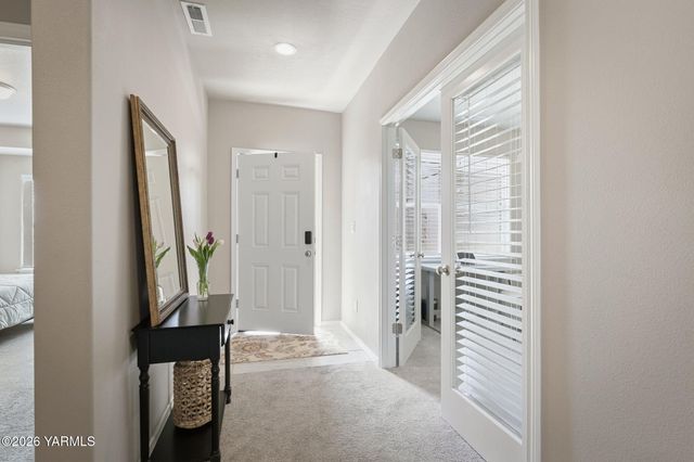 6111 Ian Ave, Yakima, WA 98903