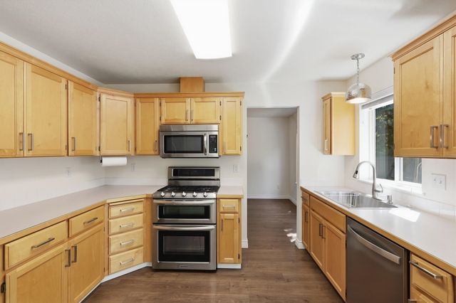 5210 S Stone Ln, Spokane, WA 99223