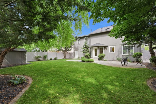 5210 S Stone Ln, Spokane, WA 99223