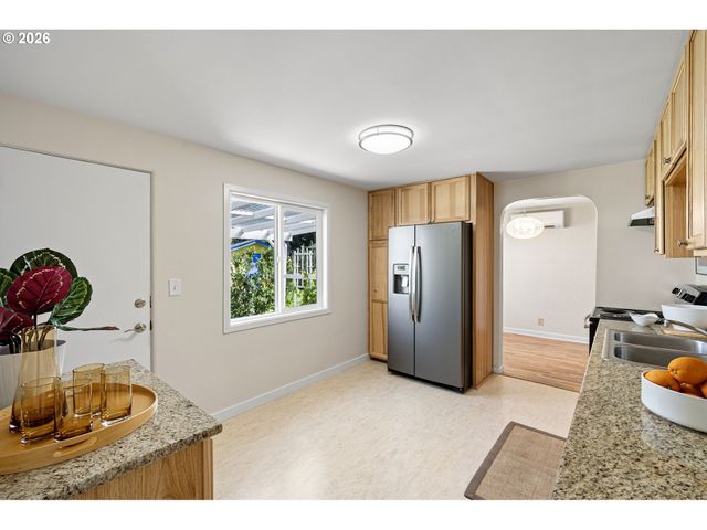 1255 TAYLOR St, Eugene, OR 97402