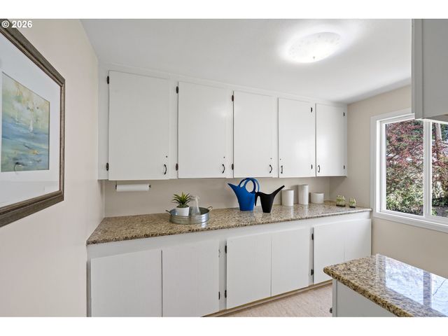 1255 TAYLOR St, Eugene, OR 97402