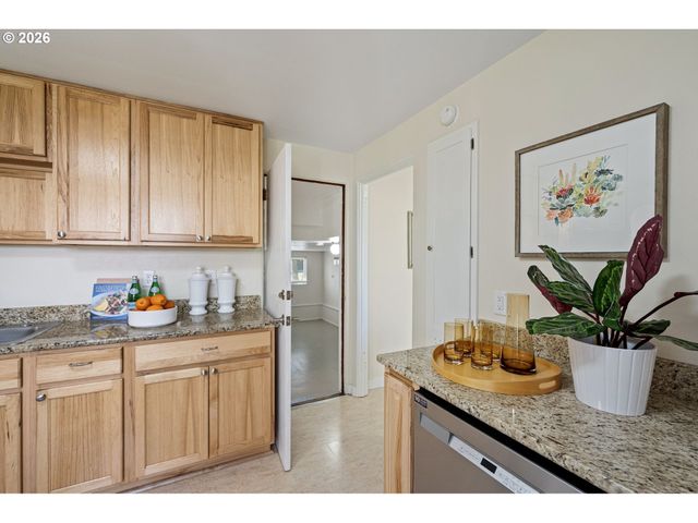 1255 TAYLOR St, Eugene, OR 97402