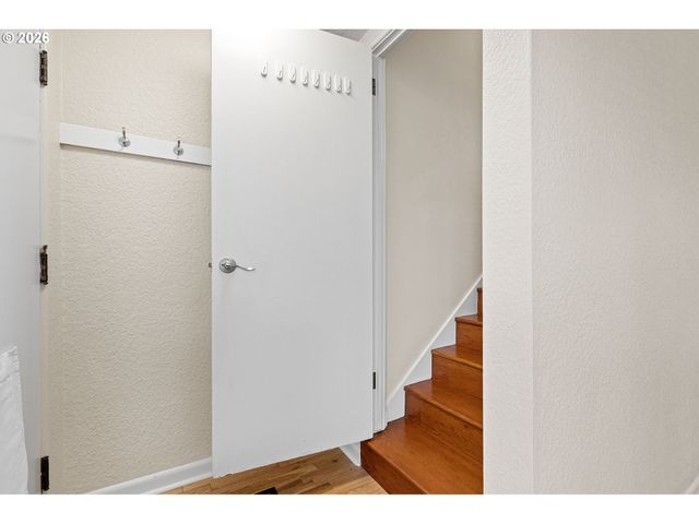 1255 TAYLOR St, Eugene, OR 97402