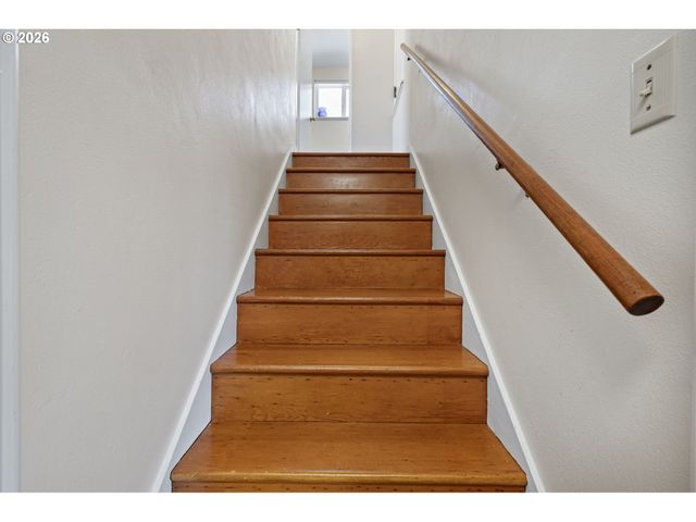 1255 TAYLOR St, Eugene, OR 97402