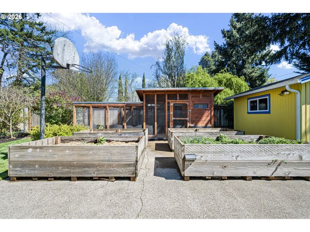 1255 TAYLOR St, Eugene, OR 97402