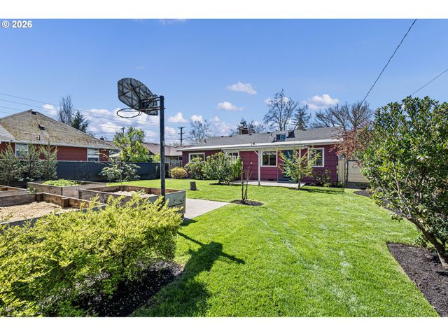 1255 TAYLOR St, Eugene, OR 97402