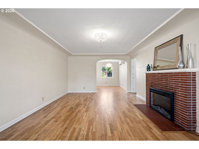 1255 TAYLOR St, Eugene, OR 97402