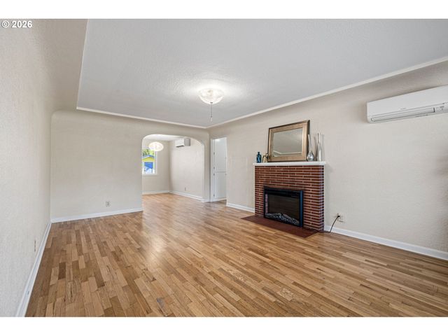 1255 TAYLOR St, Eugene, OR 97402