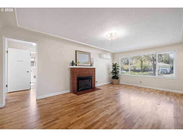 1255 TAYLOR St, Eugene, OR 97402