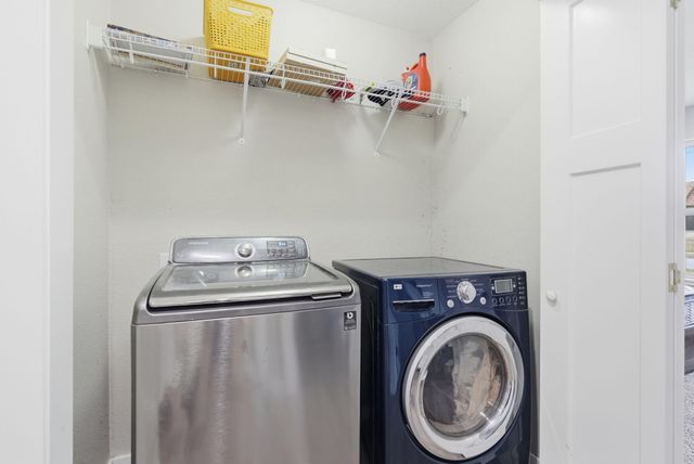 5828 S Kimbrough Avenue, Springfield, MO 65810