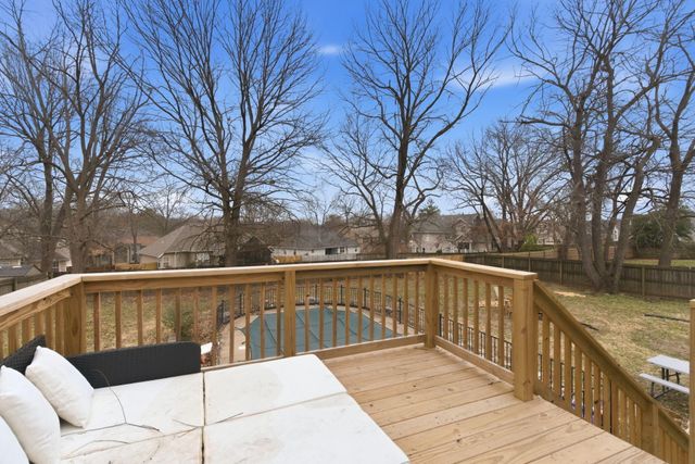 5828 S Kimbrough Avenue, Springfield, MO 65810