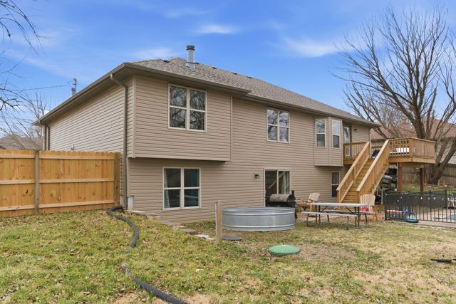 5828 S Kimbrough Avenue, Springfield, MO 65810