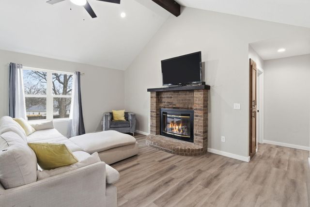 5828 S Kimbrough Avenue, Springfield, MO 65810