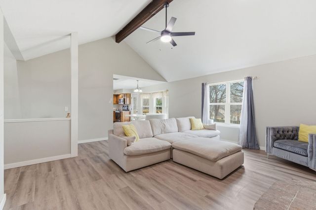 5828 S Kimbrough Avenue, Springfield, MO 65810