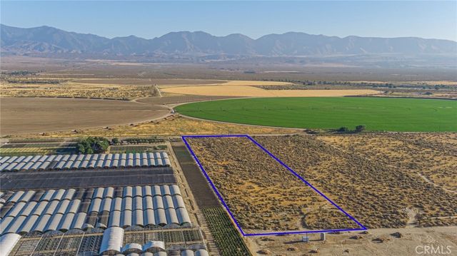 1593 Avenue R, Palmdale, CA 93591