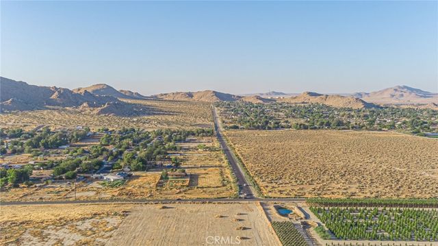 1593 Avenue R, Palmdale, CA 93591