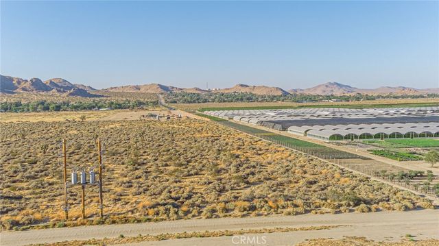 1593 Avenue R, Palmdale, CA 93591