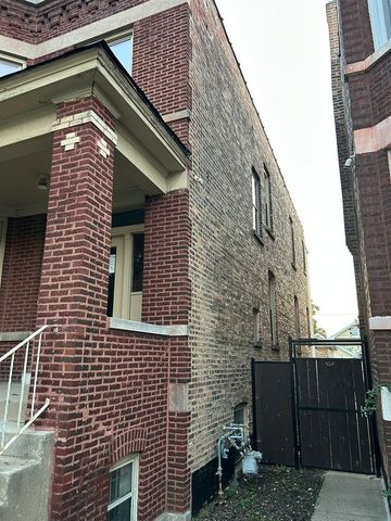 2114 Highland Avenue, Berwyn, IL 60402