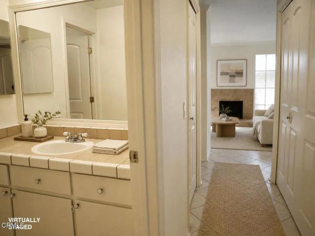 28835 Oakpath Drive, Agoura Hills, CA 91301