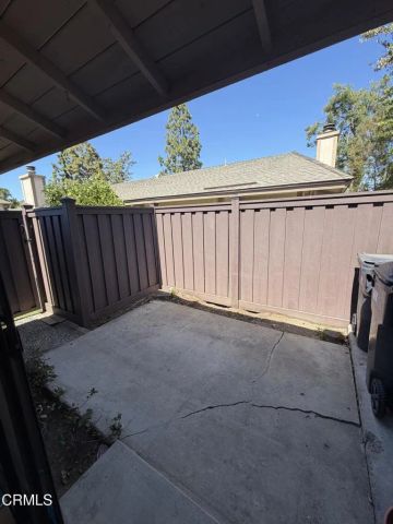 28835 Oakpath Drive, Agoura Hills, CA 91301