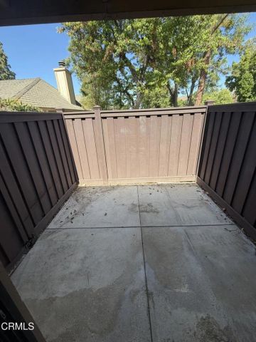 28835 Oakpath Drive, Agoura Hills, CA 91301