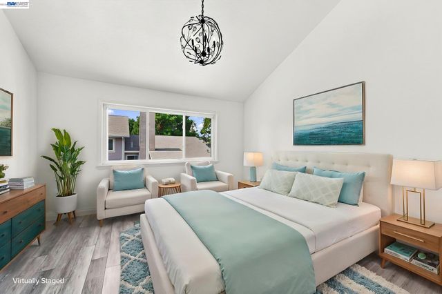 2423 Blackpool Ln, San Leandro, CA 94577