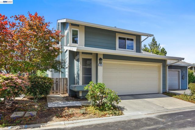 2423 Blackpool Ln, San Leandro, CA 94577