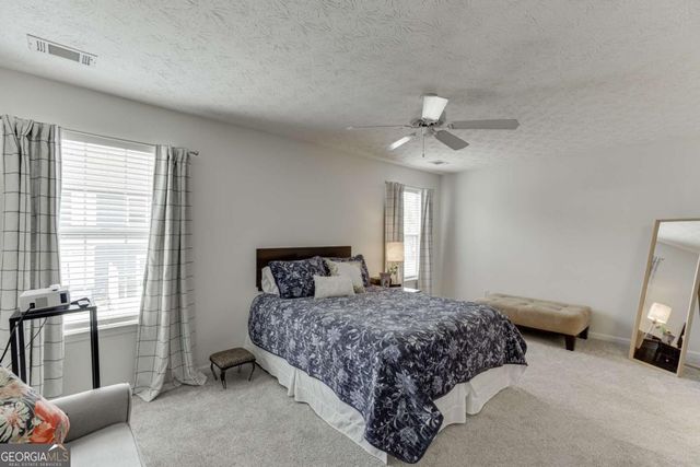 6245 Shoreview Circle, Flowery Branch, GA 30542